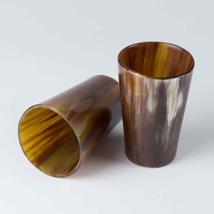 Verre à boire viking en corne de buffle noire naturelle, écologique et luxueux, verre court, technique de sculpture artisanale, Saniya - Product Image 1
