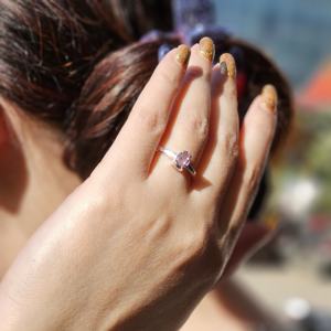 Bague en argent léger avec réglage de griffe d'améthyste à facettes pour la fête de mariage et l'anniversaire de bijoux élégants en améthyste légère - Product Image 3