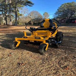 Tondeuse à gazon à rayon de braquage nul Cub Cadet Ultima ZT1 de qualité supérieure Achetez maintenant Livraison rapide rend la tonte plus facile plus rapide plus agréable Vente en gros - Product Image 5