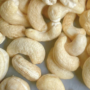 Usine de confiance noix de cajou biologiques noix de cajou boîte en fer blanc 20Kg Santigo Viet Nam emballage personnalisé - Product Image 1