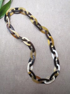 Collar de Cuerno de Búfalo Premium para Mujer, Joyería Decorativa Hecha a Mano, Pieza Elegante, Diseño Único, Accesorio con Estilo - Product Image 5