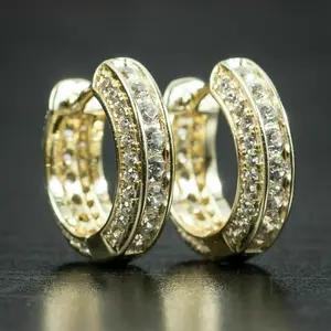 批发时尚2Ct圆形切割真硅石结婚箍耳环镀银耳环日用男女耳环