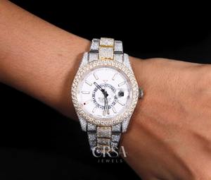 Reloj de oro con diamantes de moissanita de alta calidad para reloj de pulsera de lujo, joyería para hombres disponible a un precio asequible - Product Image 5