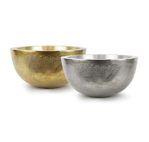 Elegant Metal <b>Bowl</b> with Hand Sculpture Stand for Serving Display Food Fruits Dining Table Decoration <b>Silver</b> Color Round Shape - Product Image 5