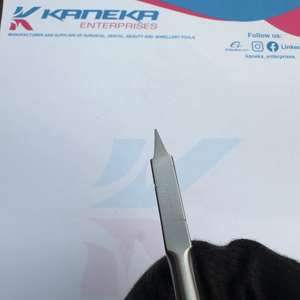 Pince orthodontique dentaire pour jeune boucle Pince à cintrer tout type de fil Instrument orthodontique en acier inoxydable - Product Image 4