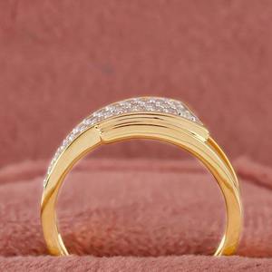 Anillo de Diamante Moissanita de 2 Quilates Personalizado de Fábrica, 5 mm, Oro Amarillo y Blanco de 18K, Anillo de Joyería para Boda, Aniversario o Fiesta - Product Image 3