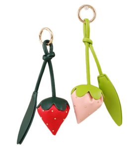 PU algodón-Relleno lindo fresa colgante accesorios ins estilo exquisito bolso de moda colgante llavero decoración llavero - Product Image 1