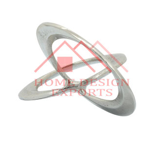 Sculpture de table en métal abstrait best-seller - Product Image 5