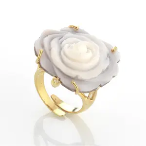 CAMEO RING IN SARDONYX MM 20/25 ENGRAVED AND HAND-ASSEMBLED IN 925 SILVER PLATED WITH 24KT GOLD. ADJUSTABLE SETTING