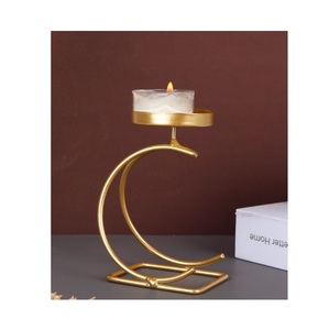 Juego de Portavelas de Metal Estilo Boho Chic con Intrincados Recortes, Perfecto para Centros de Mesa en Salas de Estar, Dormitorios o Eventos - Product Image 5