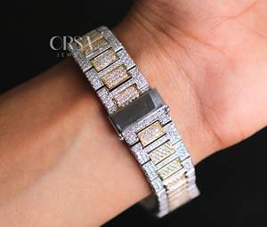 Montre de luxe glacée pour hommes Montre complète Moissanite Diamants Style Hip Hop Montre brillante Chargée Montre pour hommes Ensemble de main Pierres de Moissanite - Product Image 4