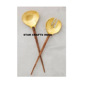 Cubiertos de acero inoxidable y latón diseñados para combinar la artesanía tradicional con las necesidades gastronómicas contemporáneas de estilo americano - Product Image 2