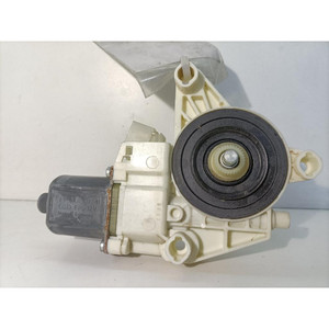 MOTORE ELETTRICO PER FINESTRINO ANTERIORE DESTRO MERCEDES Classe B W246 2a Serie 0130822691/A2469065200 607951 (K9K) (12>) - Product Image 3