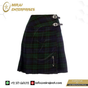 Kilt Tartan traditionnel pour hommes fait sur mesure Tartan noir uni hommes Kilts à vendre Kilt Tartan noir sur mesure noir solide - Product Image 2