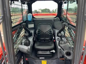 Chargeur compact 65HP Skid Steer pour les opérations agricoles et d'aménagement paysager à vendre dans le monde entier avec une expédition rapide vers l'Australie/États-Unis - Product Image 6