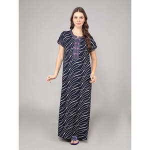 Chemise de nuit longue décontractée pour femme Alpine avec poche latérale, en tissu tissé doux et respirant, confortable pour le quotidien - Product Image 3