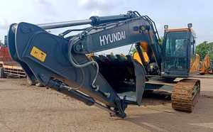 Nuovissimo 2025 HYUNDIA 215L 4KM 199HP 6 cilindri cambio automatico - Product Image 5