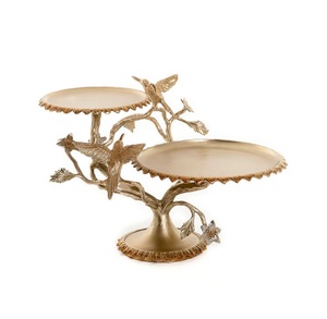 Functional aluminum <b>cake</b> <b>stand</b> with a wide surface to accommodate large <b>cakes</b> and multiple-<b>tiered</b> <b>cake</b> designs - Product Image 5