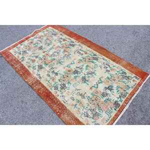 Alfombra Turca Vintage de 3.7x6.2 pies, Alfombra con motivos de plantas y árboles rojos - Product Image 1