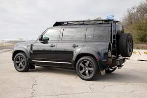 Land Rover Defender 110 2024 USADO EN EXCELENTES CONDICIONES, Diésel de Aspiración Natural, 8,100 Millas, 300-400 CV, 4x4, SUV Automático - Product Image 6