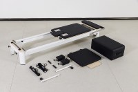 Nouveau lit de Pilates classique en alliage d'aluminium blanc compact, personnalisable, pour l'achat d'équipement de Pilates Reformer