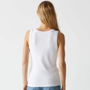 Camisa de entrenamiento cómoda y elástica con cuello redondo para mujer-Material que absorbe la humedad, adecuado para gimnasio y actividades al aire libre - Product Image 4