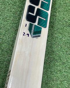 Bâton de cricket en saule vert anglais SS, manche court, poids léger - Product Image 1