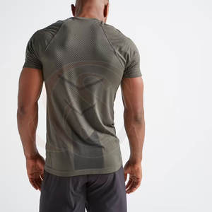 T-shirt de sport personnalisé pour homme, coupe classique, respirant, en toile et élasthanne/polyester, col rond, manches courtes, pour la course et la gym - Product Image 6