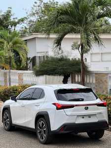 Lexus UX 200 d'occasion 2021, toutes options - Product Image 2