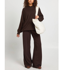 Ensemble de survêtement pour femme, collection automne, style mode, taille haute, coupe ample, avec pantalon de jogging à jambes larges et sweat à capuche, en coton gaufré, tenue de sport décontractée - Product Image 1