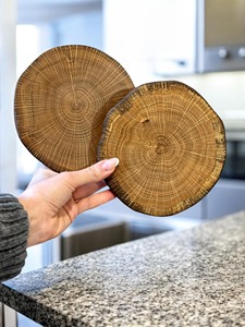 Planche à découper de style bois brut, petite, artisanale, parfaite pour la préparation en cuisine et le service à table, en provenance d'Inde - Product Image 6