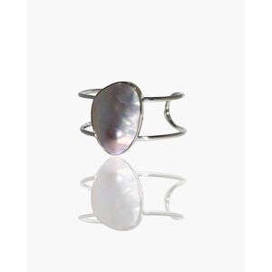 กำไลข้อมือมุกมาเบะแบบสองเส้น - Product Image 1