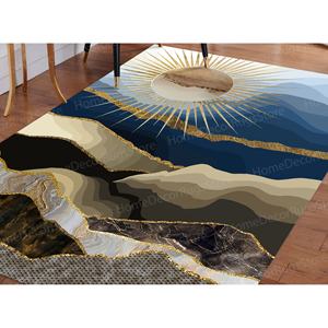 Tapis en laine imprimé Paysage de montagne et soleil doré, motif patchwork, écologique, avec support en latex non-tissé - Product Image 4