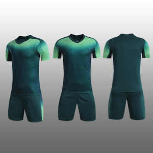 Conjuntos de ropa de entrenamiento de fútbol de color degradado para hombre, precio al por mayor, logotipo personalizado, diseño sublimación, uniformes de fútbol - Product Image 2