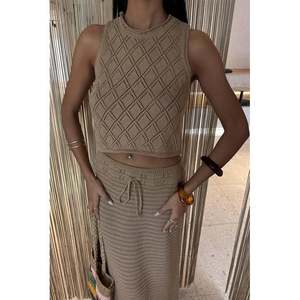 Ensemble en tricot ajouré respirant avec détail croisé dans le dos 10097 - Product Image 4
