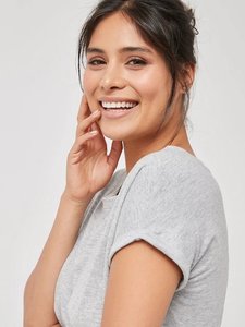 Camiseta de Mujer de Alta Calidad en Poliéster/Algodón, Personalizada, Corte Ajustado, Casual, Elástica, Anti-Pilling, Cuello Redondo, Tejido Sólido, Manga Corta - Product Image 4