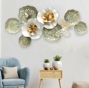 Panneau d'art mural moderne en métal avec design en forme de feuille métallique Superbe suspension décorative pour l'extérieur et la maison pour un usage intérieur - Product Image 1