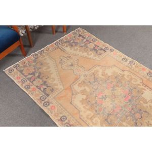 Tapis vintage Accent 4,1x7,3 pieds, tapis turc, orange rose géométrique avec éléments floraux - Product Image 2