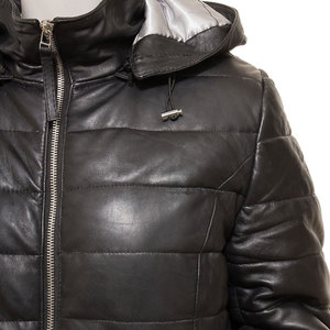 Chaqueta de Cuero Casual y Elegante para Mujer, de Primera Calidad, Satinada, Impermeable, Ecológica, con Logotipo Personalizado, MOQ Bajo, Temporada Otoño/Invierno - Product Image 5