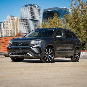 VOLKSWAGEN TAOS SE FWD 2023 USADO, Volante a la Izquierda/Derecha - Product Image 1