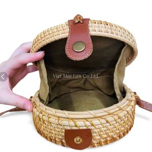 Decorative Rattan <b>Bag</b> with Mother of Pearl Design for Natural Fashion <b>Accessories</b> and Elegant Look - Product Image 5