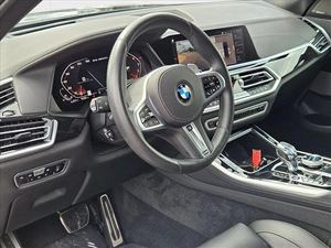 2023 Aston Martin 3 Series 330i XDrive FWD Cuero R18 - Product Image 3