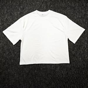 Camiseta de algodón Hip Hop de gran tamaño con cuello redondo para hombre, 200 GSM, algodón pesado, diseño de hombro caído, tejido corto y cómodo - Product Image 5