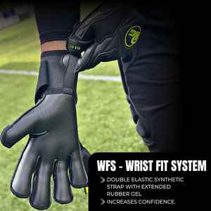 Gants de gardien de but de football de qualité professionnelle - Adhérence : Latex allemand de 4 mm assurant une qualité supérieure, vente en gros personnalisée de football - Product Image 4