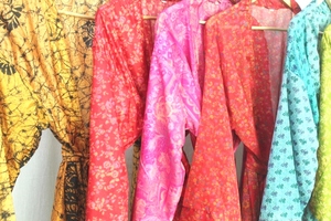 Assorted Lot of Casual <b>Kimono</b> Robes with Natural Waistline and <b>Belt</b> Summer Patchwork Decoration - Product Image 4