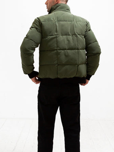 Chaqueta de Hombre Personalizada con Capucha y Cuello Alto, Cortavientos, Acolchada, 100% Poliéster con Relleno de Algodón, Chaquetas con Cremallera para Hombre - Product Image 4