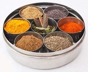 Grossiste indien Outils d'ustensiles de cuisine avec logo personnalisé Boîte à épices en acier inoxydable fournie Masala Dabba Organisateur Gadgets - Product Image 1