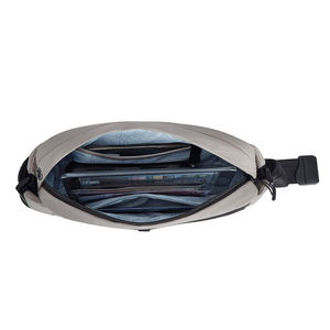 Custom Made Wholesale Price Portable Waist Bag New Design Low MOQ Waist Bag Fashionable Waist Bag in Pakistan - Product Image 6