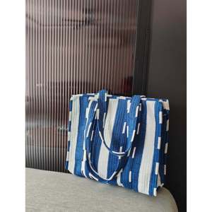 Petit sac fourre-tout bleu marine à rayures, avec poche intérieure zippée, rembourrage matelassé, coton recyclé, sac isotherme portable pour pique-nique - Product Image 2