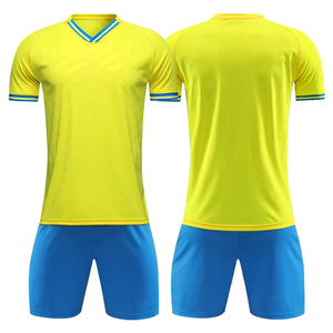 Uniformes de football OEM kits de football personnalisés maillots sublimés respirants séchage rapide vente en gros de vêtements d'équipe pour les entraînements et les matchs - Product Image 5